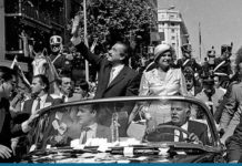 Raúl Alfonsín: “Tenemos un método: la democracia para la Argentina. Tenemos un combate: vencer a quienes desde adentro o desde afuera quieren impedir esa democracia”