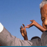 Nelson Mandela: “Para destruir el racismo en el mundo, debemos borrar el racismo del apartheid en Sudáfrica”